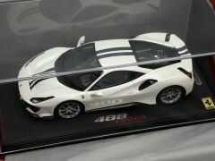 1:18 Ferrari 488 Pista Bianco Italia Limited 32 pcs. - BBR Models