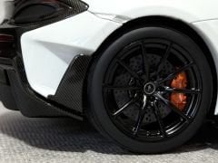 1:18 McLaren 600LT White 2018 Diecast - LCD Models
