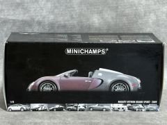 1:18 Bugatti Veyron Grand Sport 2009 Grey/Purple Met - Minichamps