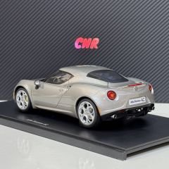 1:18 Alfa Romeo 4C Grigio Basalto 2013 - Autoart