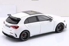 1:18 Mercedes-Benz A45S Polar White 2023- NZG Dealer