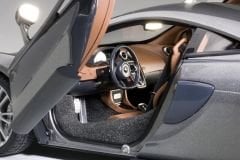 1:18 McLaren 570S Blade Silver 2015 76043 - Autoart