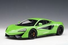 1:18 McLaren 570S Mantis Green 2015 76042 - Autoart