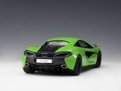 1:18 McLaren 570S Mantis Green 2015 76042 - Autoart
