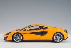 1:18 McLaren 570S Orange 2015 76044 - Autoart