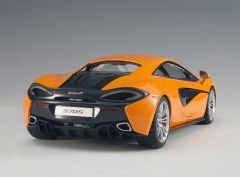 1:18 McLaren 570S Orange 2015 76044 - Autoart