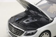1:18 Mercedes-Maybach S Class S600 SWB White 76291 - Autoart