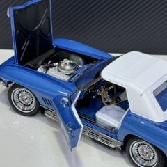 1:18 Chevrolet Corvette Sting Ray 1967 - Motorbox Exoto