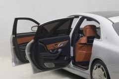 1:18 Mercedes-Maybach S Class S600 SWB Silver 76292 - Autoart