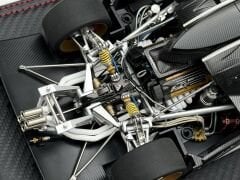 1:18 Pagani Zonda Revolucion White/Carbon Fiber  78273 - Autoart