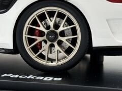 1:18 Porsche 911 991.2 GT3 RS Weissach Package 2018 - Spark