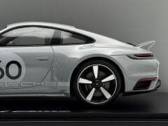 1:18 Porsche 911 992 Sport Classic #60 Grey Met. 2022 - Spark