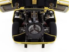 1:18 Ferrari 250 LM 1965 Le Mans Dumay/Gosselin #26 - CMC