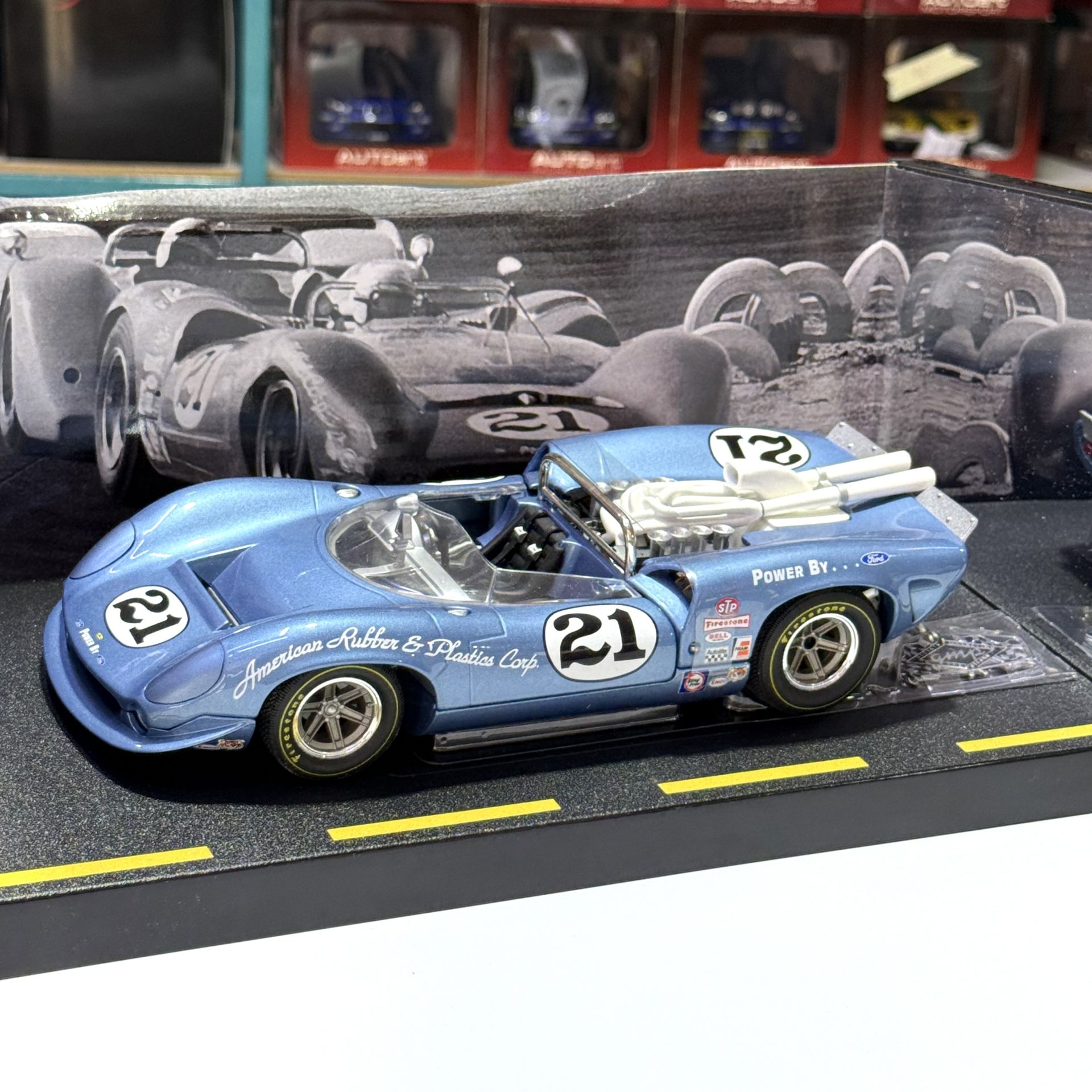 1:18 LOLA T70 Parnelli Jones 1967 Can/Am - GMP
