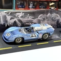 1:18 LOLA T70 Parnelli Jones 1967 Can/Am - GMP