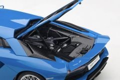 1:18 Lamborghini Aventador S Blue 2017 - Autoart