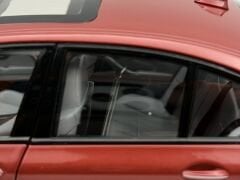 1:18 BMW M5 F10 M Sakhir Orange 2012 - Kyosho