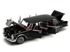 1:18 Mercedes-Benz 600 Pullman W100 Limousine Black - CMC