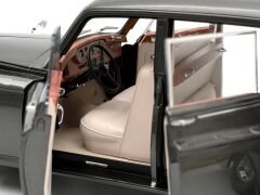 1:18 Rolls-Royce Phantom V MPW Gunmetal Grey 1964 - Paragon