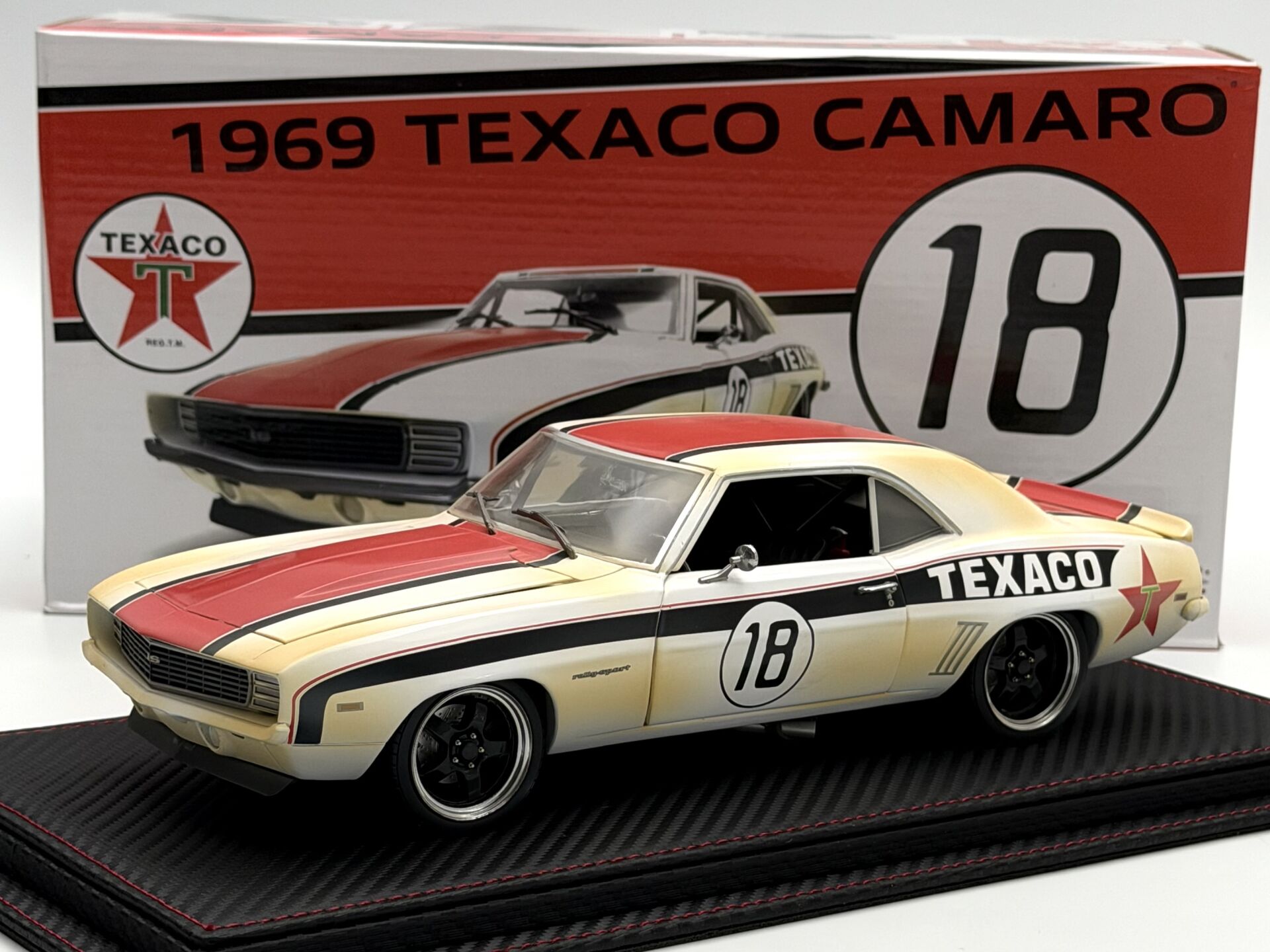 1:18 Chevrolet Texaco Camaro RS Street Fighter #18 - GMP