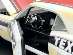 1:18 Chevrolet Texaco Camaro RS Street Fighter #18 - GMP
