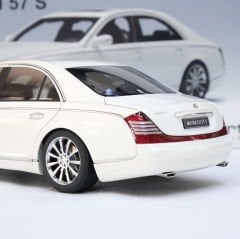 1:18 Ölçek Maybach 57S White 2005 - Autoart Millennium