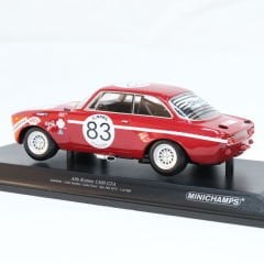 1:18 Ölçek 1972 Alfa Romeo 1300 GTA - Minicahmps