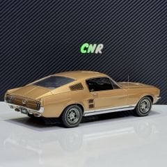 1:18 Ford Mustang GT390 Gold 1967 - Autoart