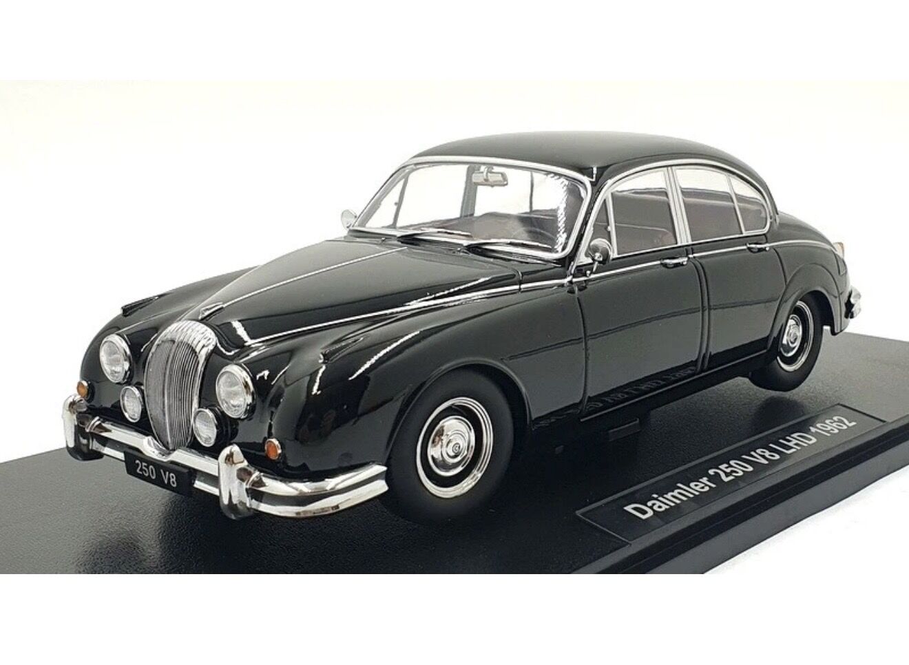 1:18 Daimler 250 V8 RHD Black 1962 - KK Scale