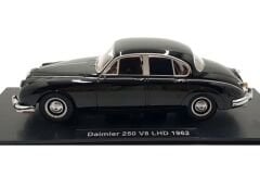 1:18 Daimler 250 V8 RHD Black 1962 - KK Scale