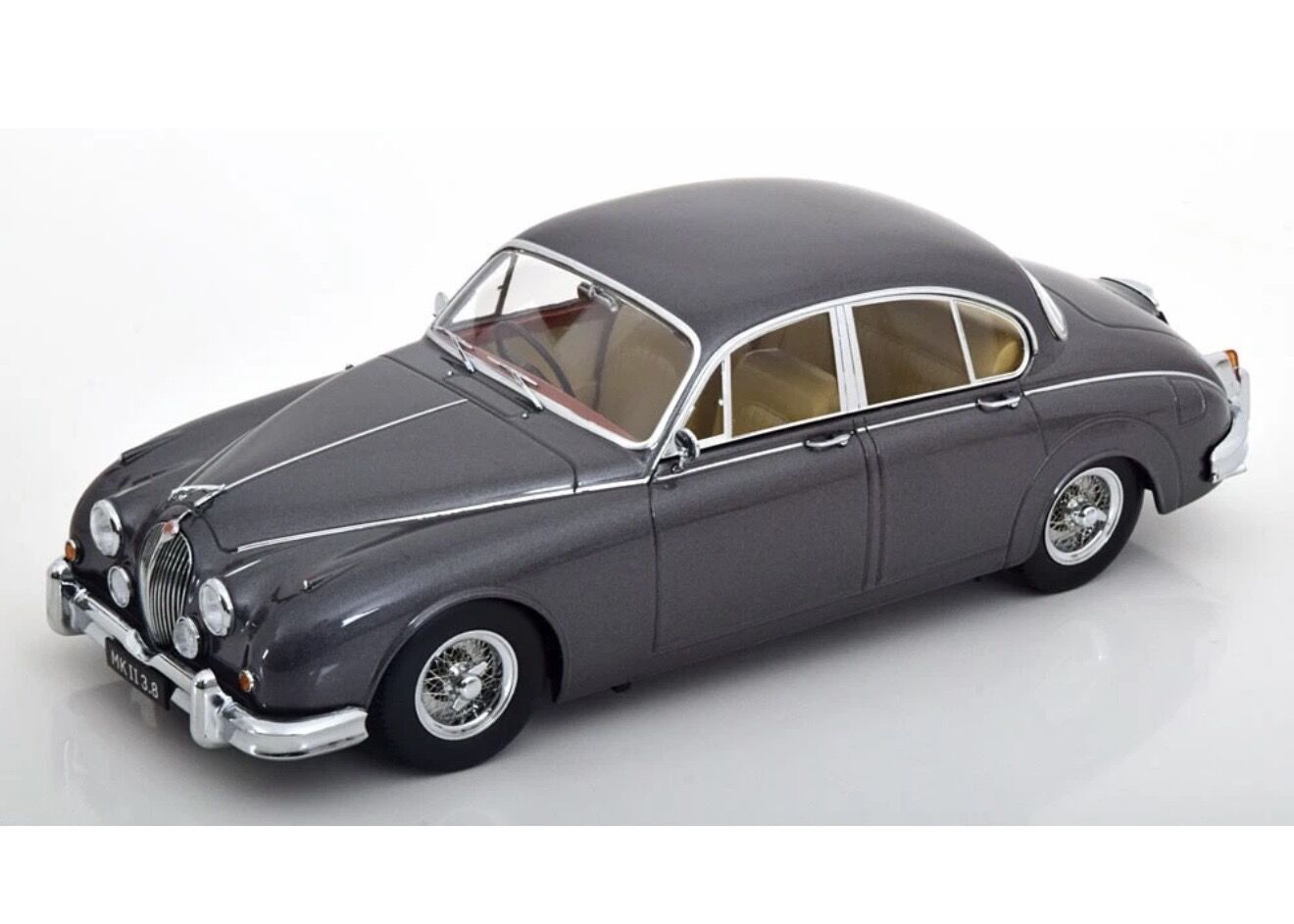 1:18 Jaguar Mk2 3.8 RHD 1959 Dark Grey - KK Scale