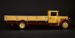 1:18 Mercedes-Benz LO 2750 LKW mit Pritscenaufbau 1933 - CMC