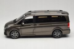 1:18 Mercedes-Benz V Class AMG Line 2018 Indium Grey - Norev