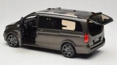 1:18 Mercedes-Benz V Class AMG Line 2018 Indium Grey - Norev