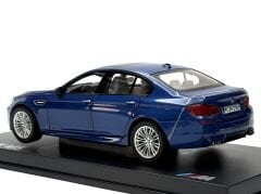 1:18 BMW M5 F10 Monte Carlo Blue 2012 - Paragon