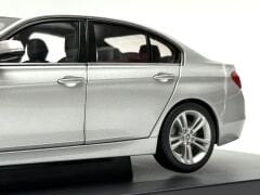 1:18 BMW 335i F30 Glacier Silver 2012 - Paragon