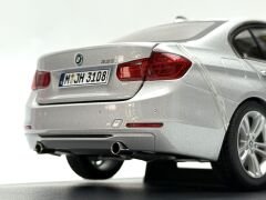 1:18 BMW 335i F30 Glacier Silver 2012 - Paragon