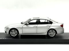 1:18 BMW 335i F30 Glacier Silver 2012 - Paragon