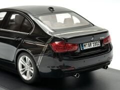 1:18 BMW 335i F30 Saphire Black 2012 - Paragon
