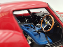 1:18 Ferrari 250 GTO Red 1963/64 Ron Fry London Motor Show - CMC