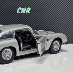 1:18 Aston Martin DB5 James Bond 007 Goldfinger - Autoart