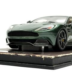 1:18 Aston Martin Vanquish Coupe Full Open - Fronti Art