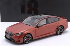 1:18 BMW M5 G90 Pebble Beach 2025 GT966 - GT Spirit