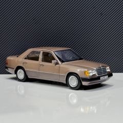 1:18 Mercedes-Benz 230E W124 1989 Rosewood - Norev
