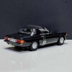 1:18 Mercedes-Benz 300SL R107 Black 1985 - Norev