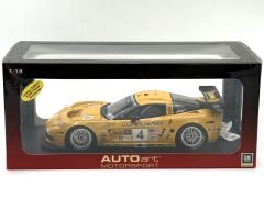 1:18 Corvette C6-R 2005 Laguna Seca Winner #4 80550 - Autoart