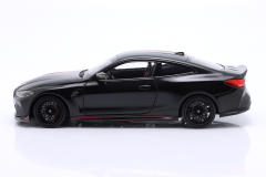 1:18 BMW M4 CSL G82 Black 2022 - Minichamps