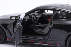 1:18 BMW M4 CSL G82 Black 2022 - Minichamps