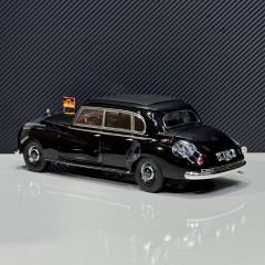 1:18 Mercedes-Benz 300 1955 Konrad Adenauer - Norev