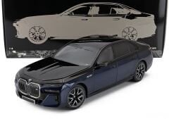 1:18 BMW i7 M70 G70 Blue Metallic 2024 - Minichamps